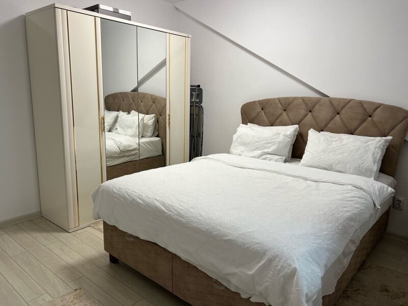 Jiului Apartament 2 camere bloc nou